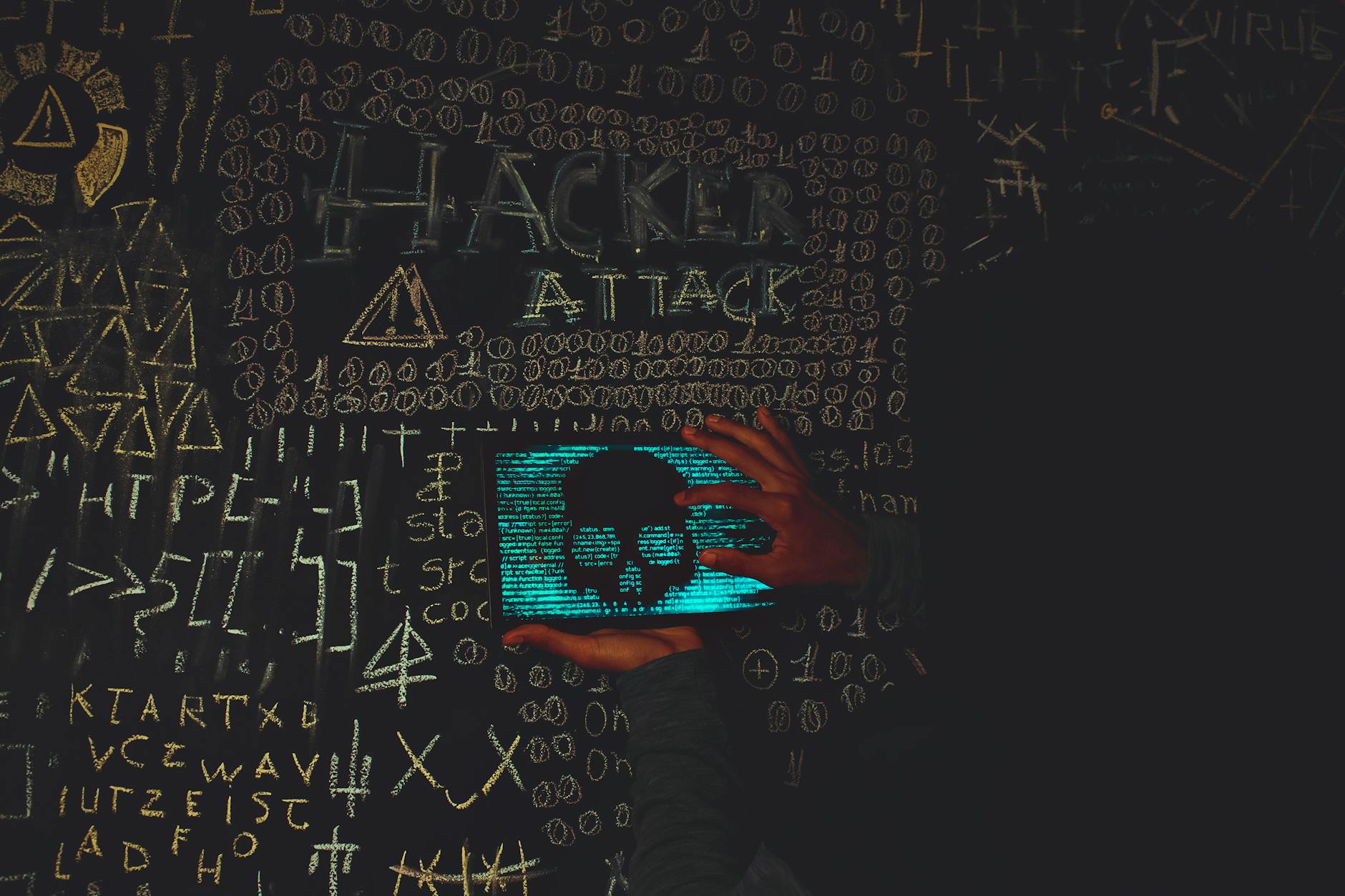Cybercrime-as-a-Service: Mengapa Hacker Pemula Sekarang Bisa Targetkan UMKM Anda (Panduan 2026)