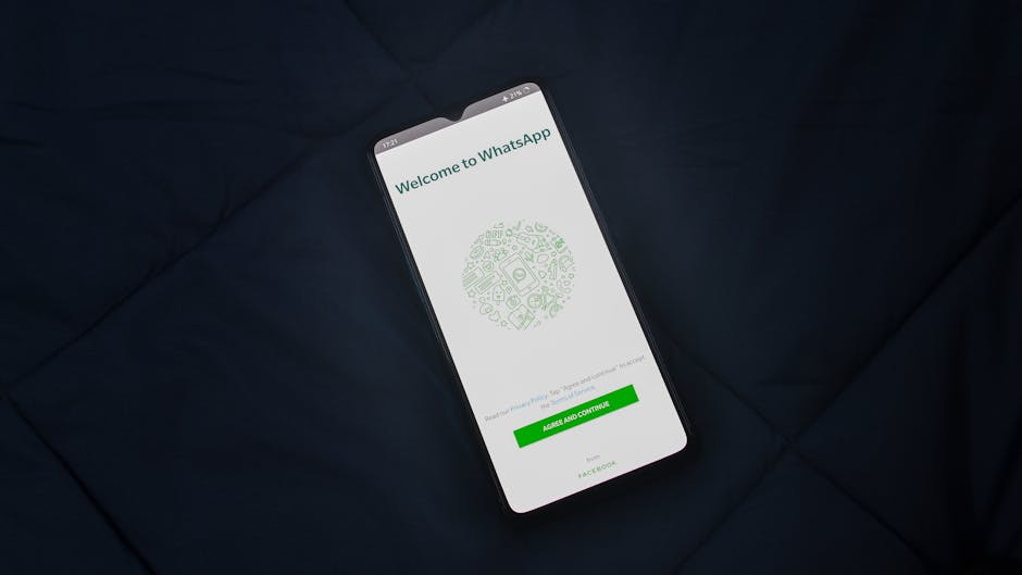 Ponsel menampilkan layar otentikasi biometrik dengan tampilan FIDO2 passkey